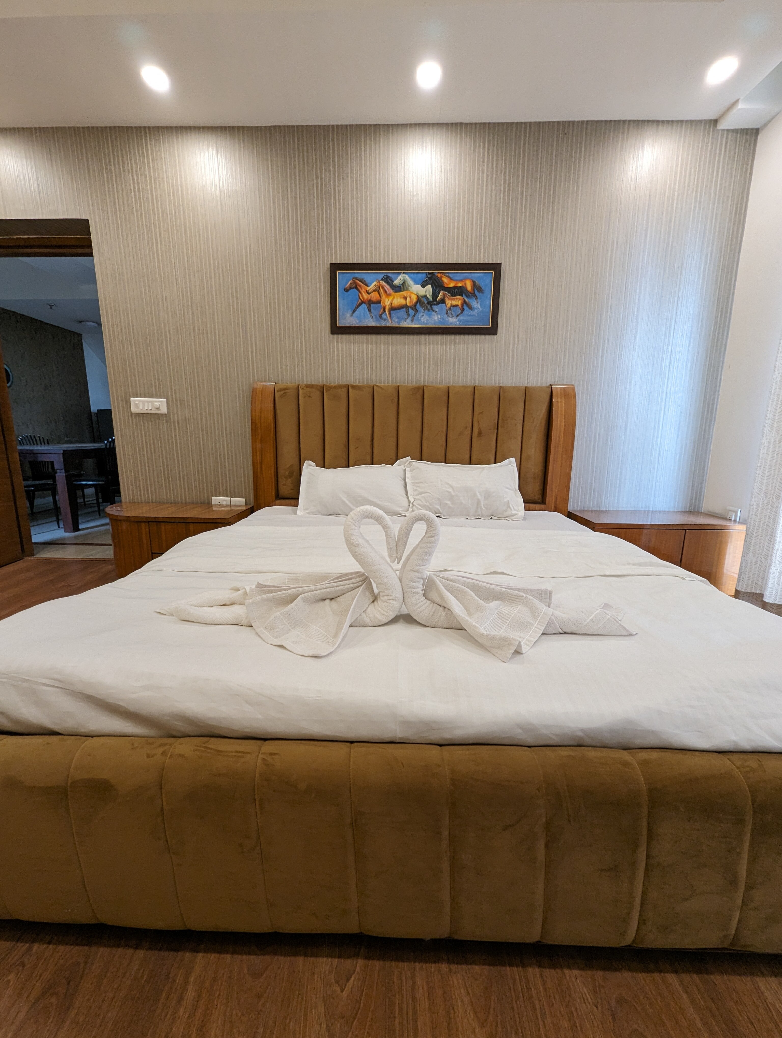 3bhk Ultra Luxury Duplex Apartment in Faridabad - Tap to explore photos