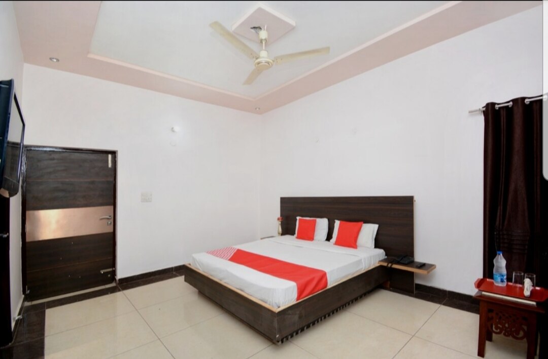 GARDEN VILLA LUDHIANA - Tap to explore photos