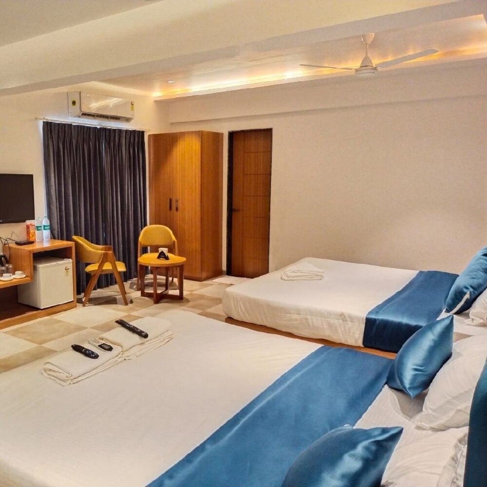 Hotel Shanti Sadan - Tap to explore photos