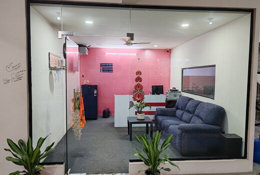 Golden Leaf Hotel