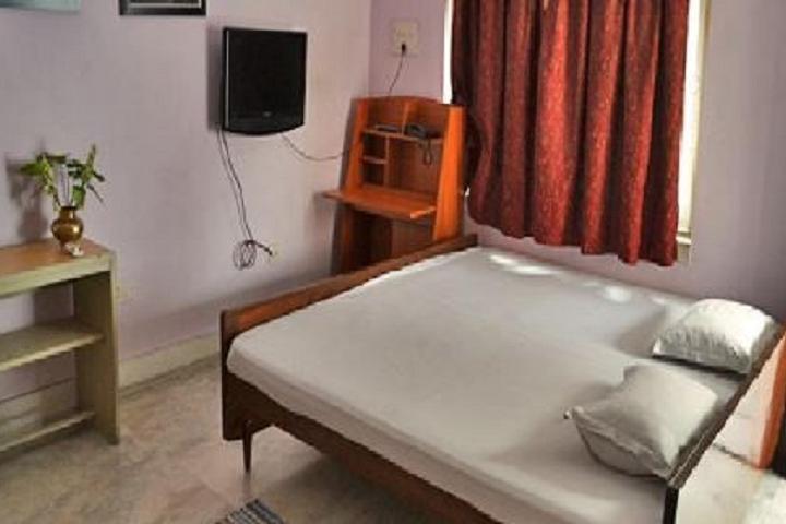 Monorama Guest House - Tap to explore photos