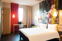 Ibis Milano Fiera, Milan