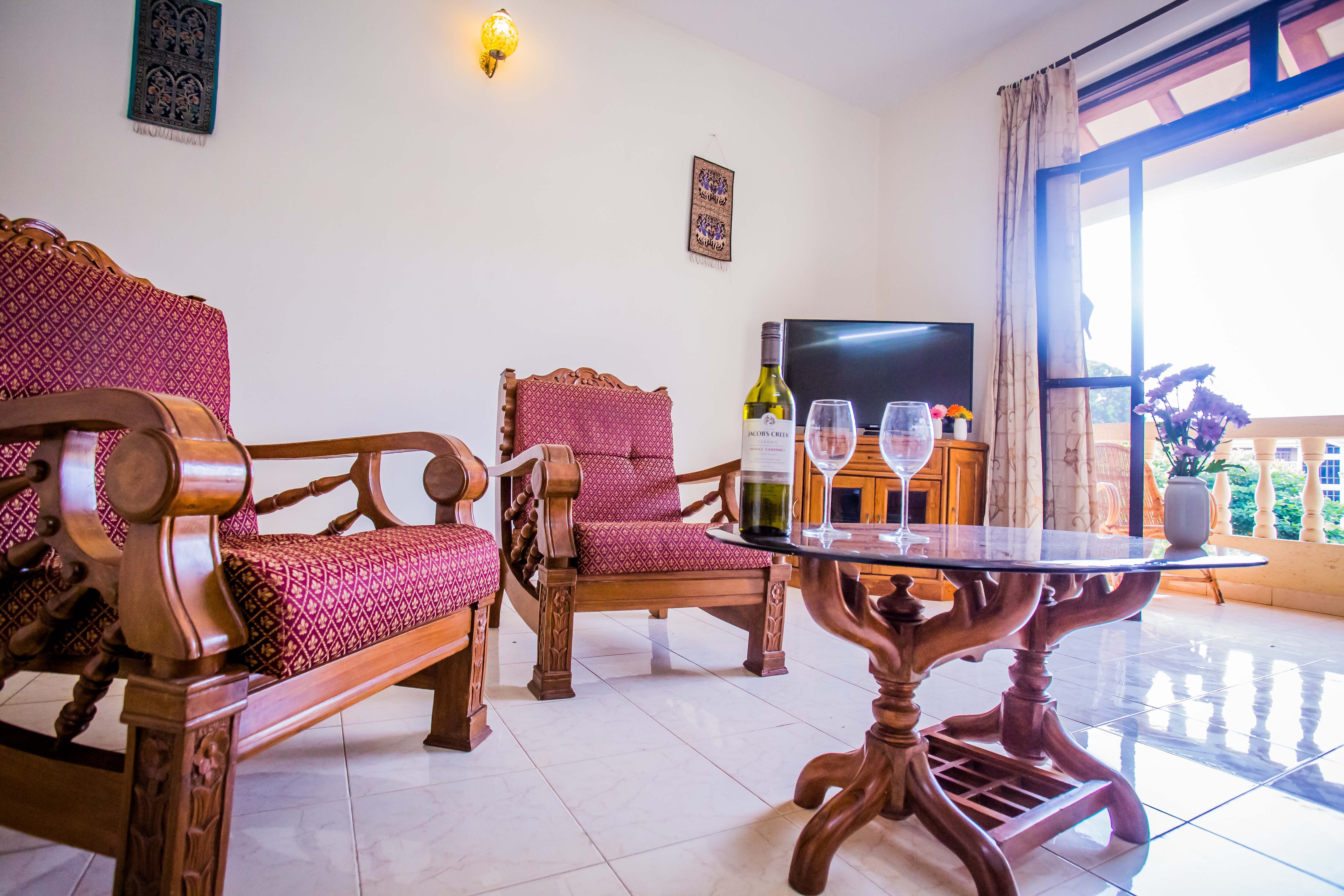 Tranquil 2BHK Luxury with Pool Near Beach-Candolim - Tap to explore photos