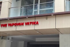 Maison Vrinda D4 Stylish 1BHK Near 60s Caf, Rishikesh