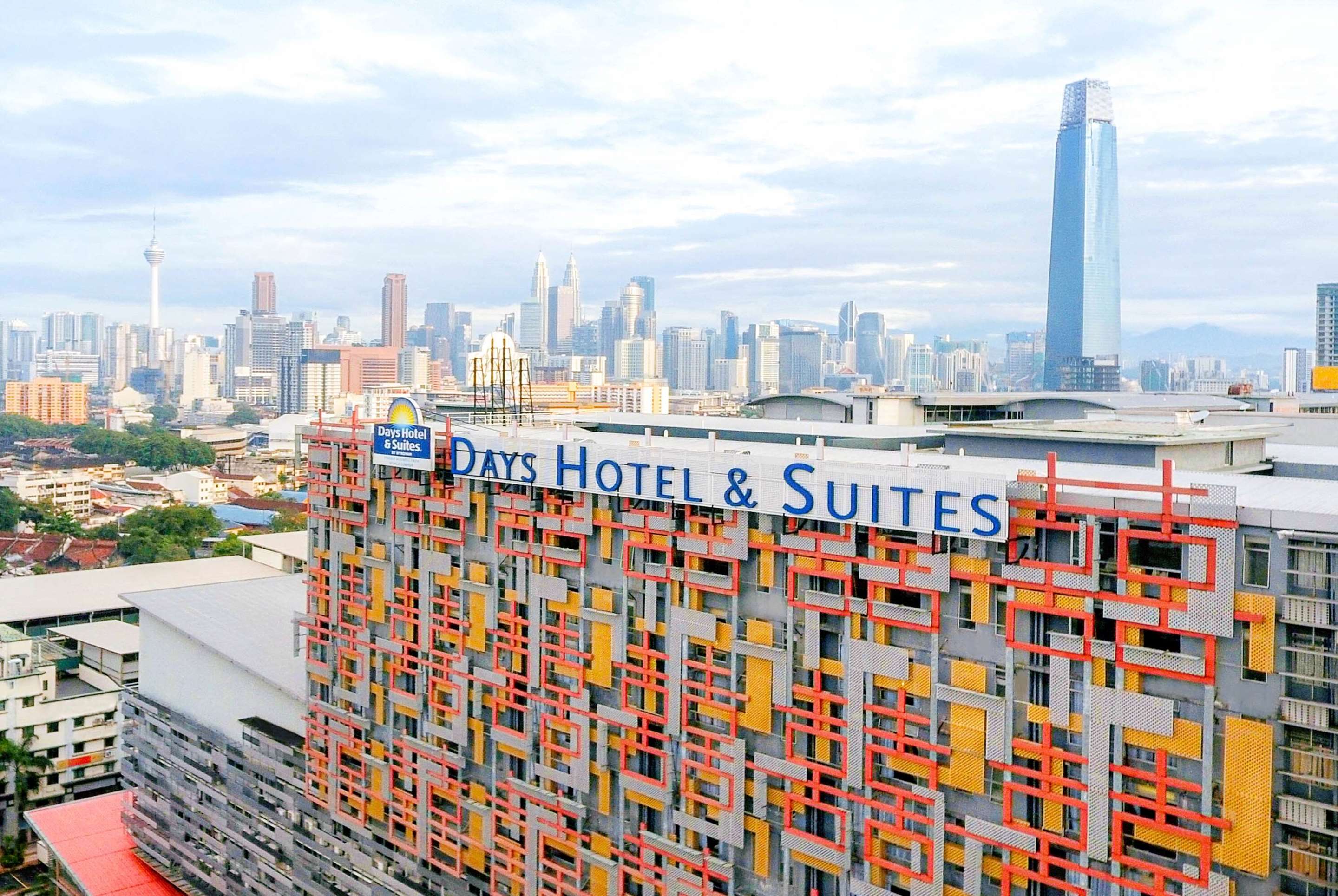 Days Hotel & Suites by Wyndham KL (Chan Sow Lin MRT/LRT) - Tap to explore photos