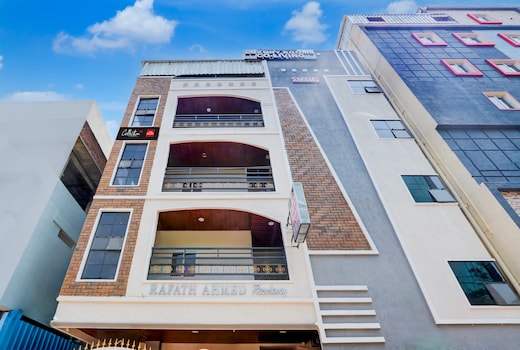 Super Collection O Sri Balaji Luxury rooms