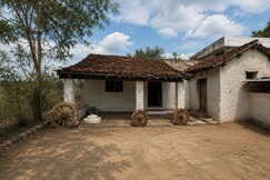 MUD RETREAT HOME STAY SECOND, Vidisha