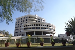 Hotel gulmor, Ludhiana