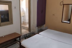 Hotel Vijaya, Varanasi