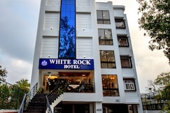 Hotel White Rock By The Solitaire Hospitality, Dehradun