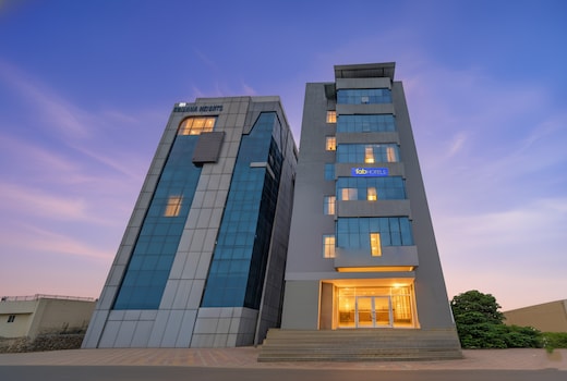 FabHotel Eyries The Business