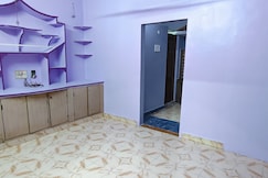 Friends stay, Tiruvannamalai