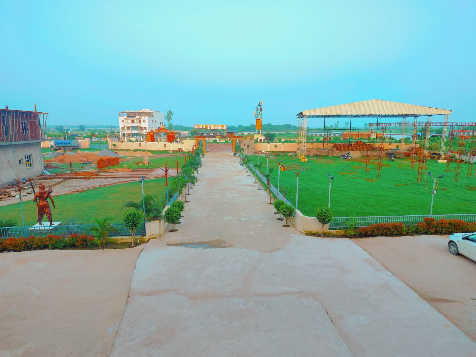 Avadh Sunshine Palace Hotel & Resort - Tap to explore photos