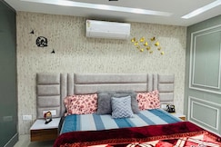 Escape to Paradise V, Zirakpur