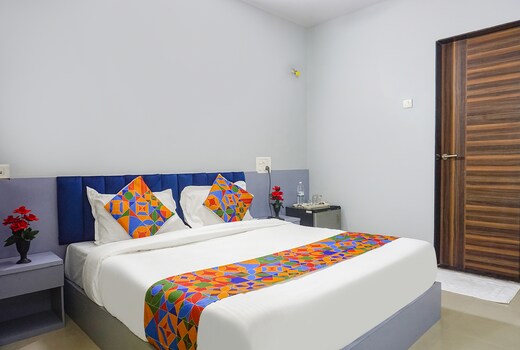FabHotel Baner Executive - Balewadi high street
