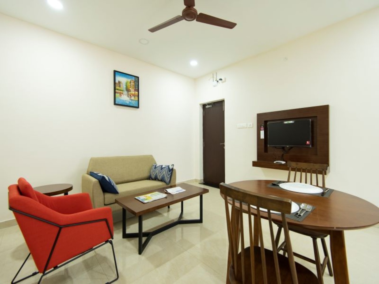Mayfair Service Apartment | Rooms & Suites - Tap to explore photos