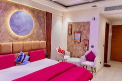 The Velvet Stay, Lucknow