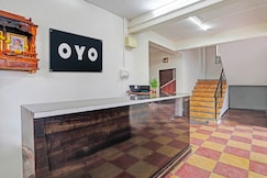 Hotel O Ashiyana lodge Wakad Bridge Bus Stop, Pune