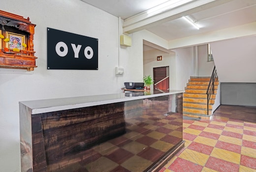 Hotel O Ashiyana lodge Wakad Bridge Bus Stop