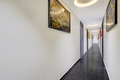 Super HOTEL O R TOWN, Vadodara