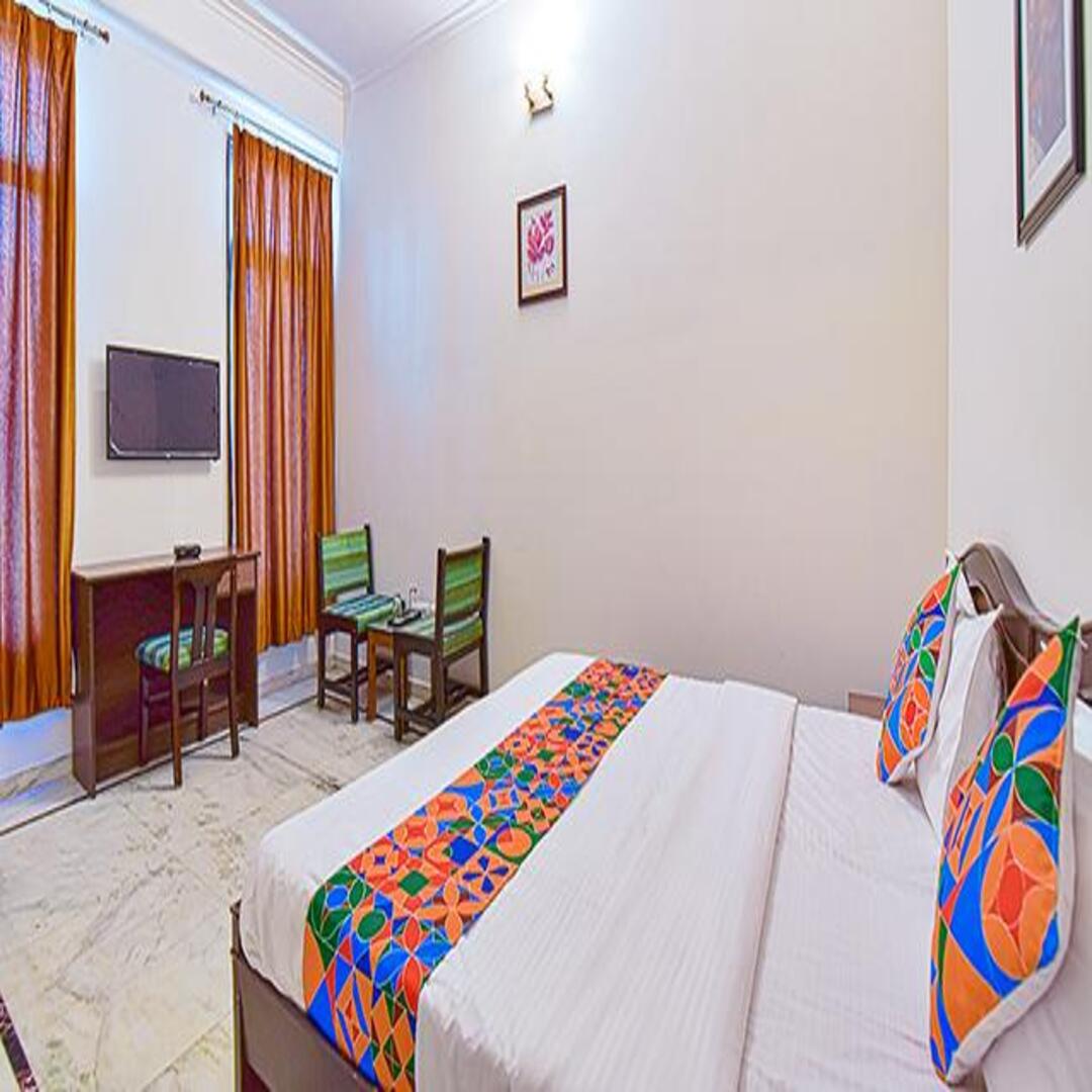 Hotel Deccan Park - Tap to explore photos