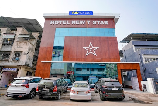 FabHotel New 7 Star