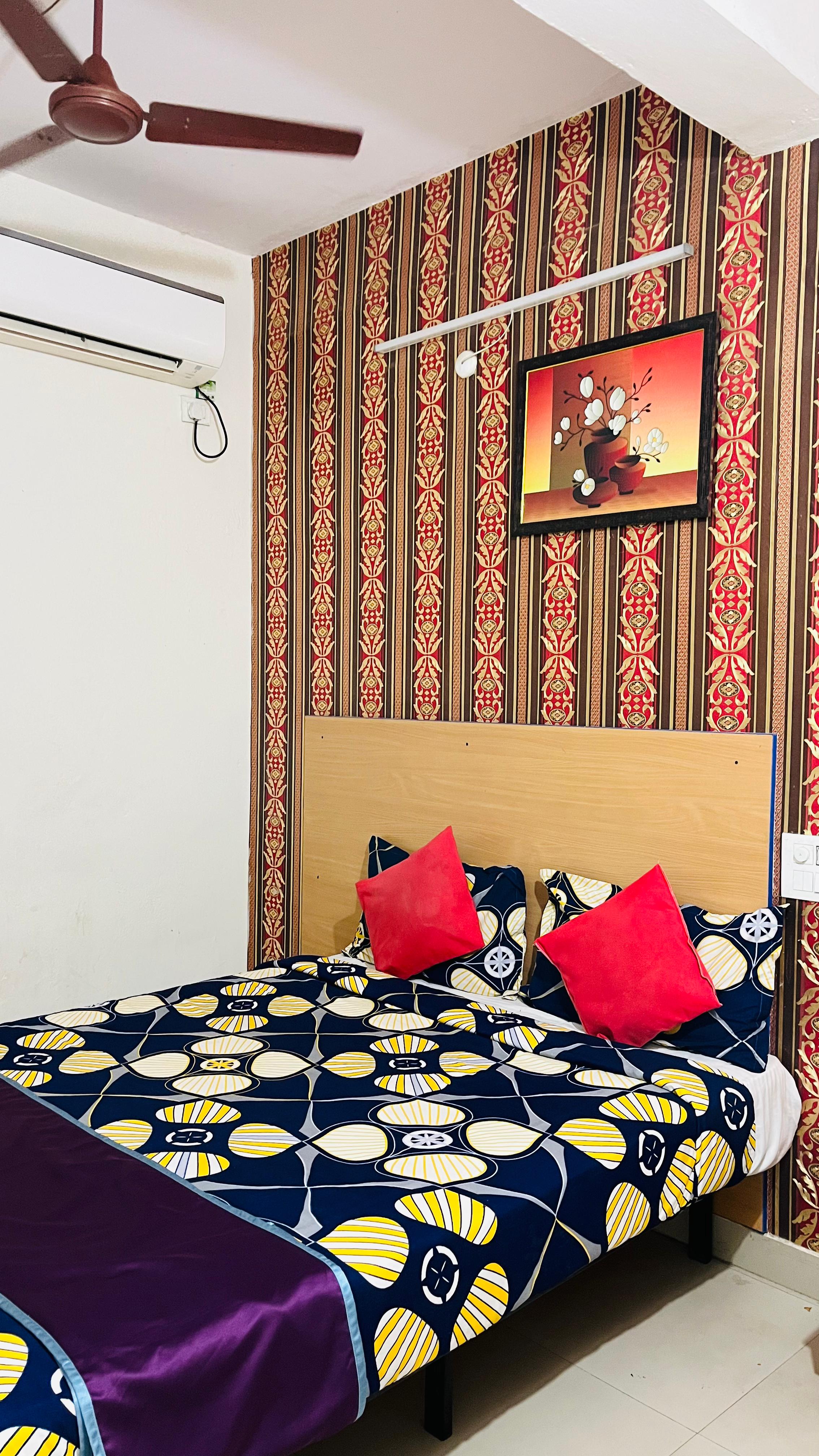 Smart Hotels - Tap to explore photos