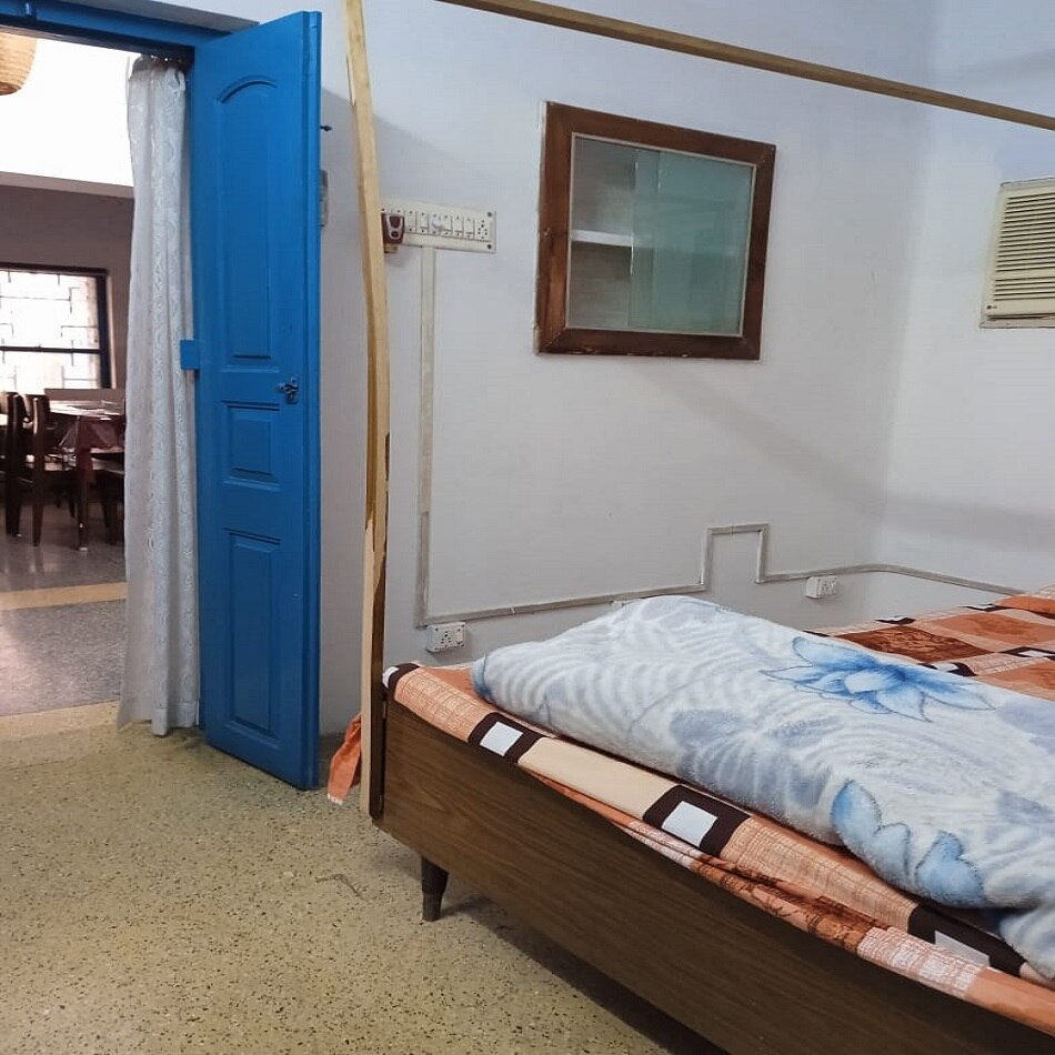 Tintin Kolkata AC 3BHK with Terrace - Tap to explore photos