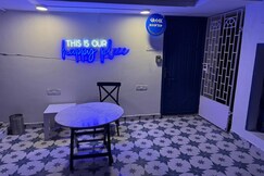 Boho Greek Rooftop With Terrace, Chennai
