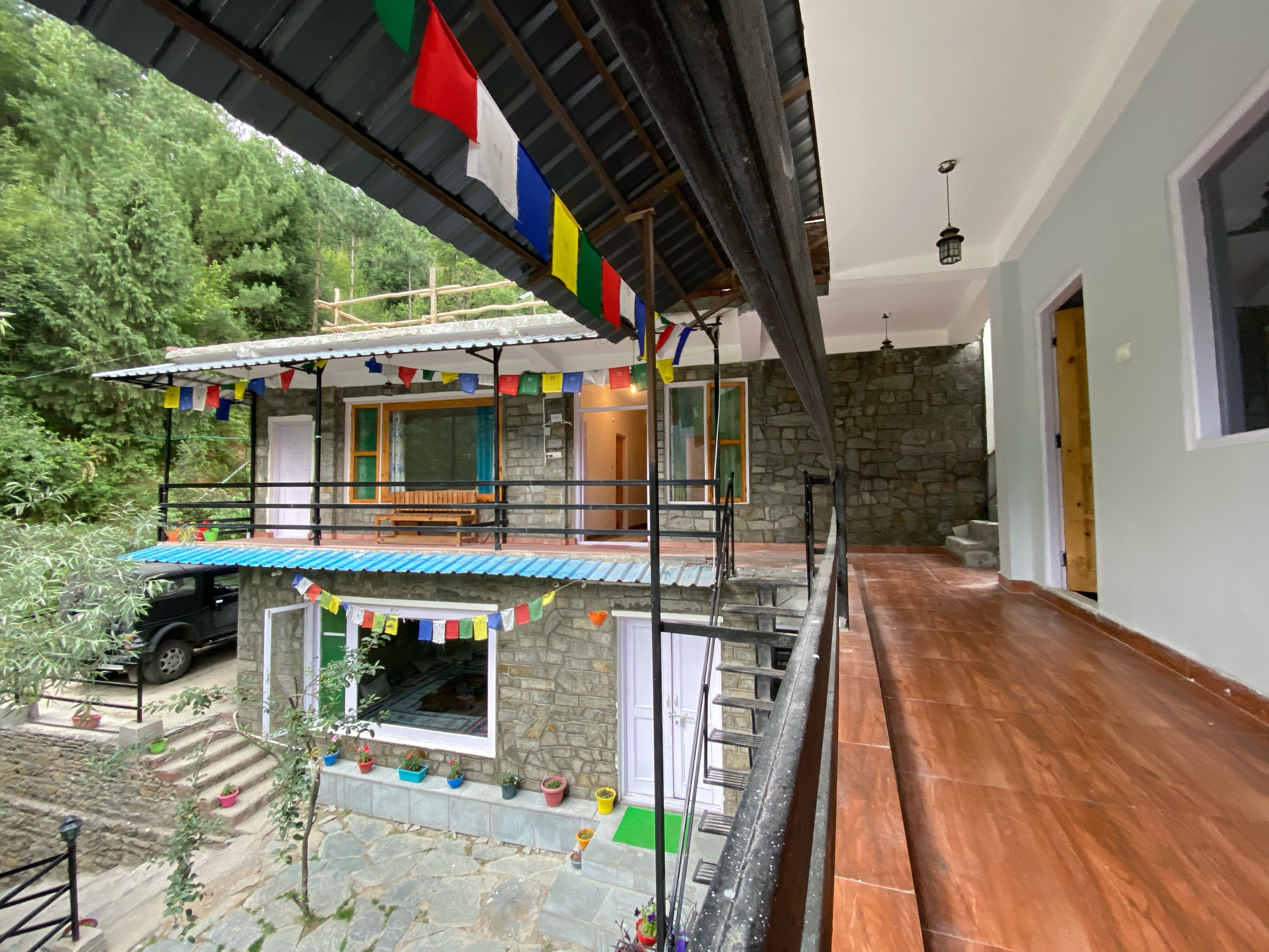 Footsteps hostel - Tap to explore photos