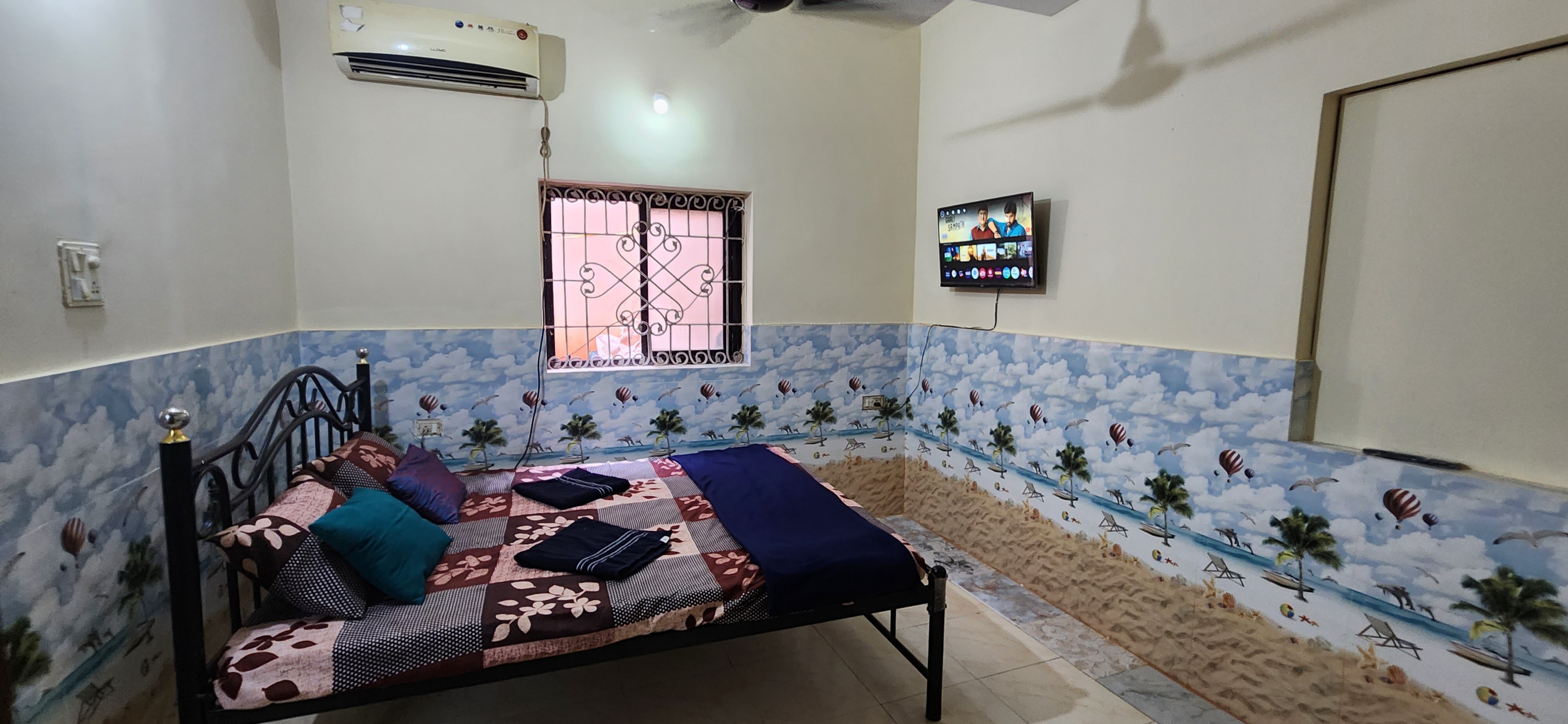 Maria's guest house - Tap to explore photos