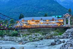 PARADISE-The Whitehouse Cafe (A Riverside Retreat), Manali