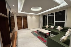 Conifer Heights Luxe 3BHK Apartment, Shimla