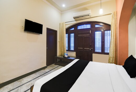 Hotel O Pink Haveli