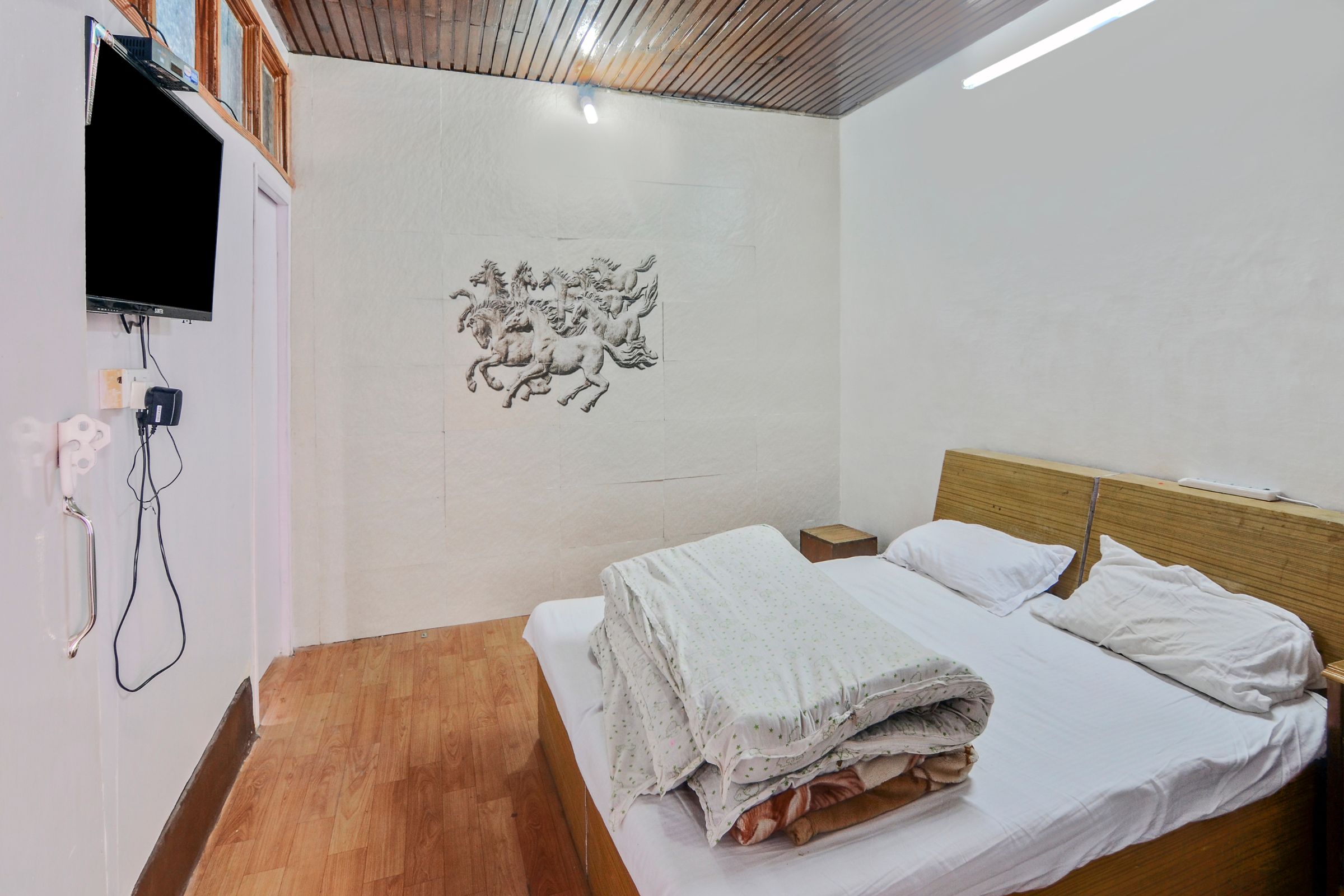 1 BHK Heritage Apartment - Tap to explore photos