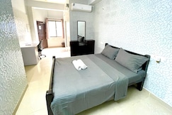 Flora Petit, Pondicherry