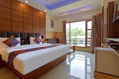 Hotel SkyKing, Dehradun