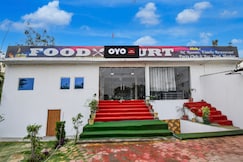 SPOT ON Food Court &club, Bettiah