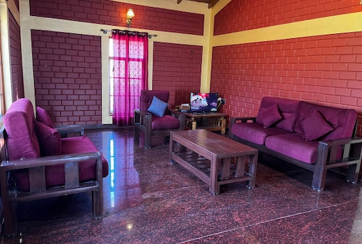 Mountain Mist by Tripture | 6BHK Lake view Pool Villa