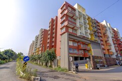 Contemporary 2 BHK | Pool view | Zennova Stays, Goa