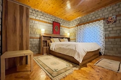The Oak Hurst, Manali