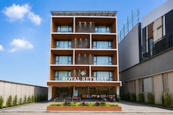 HOTEL ROYAL RETREAT, Shirdi