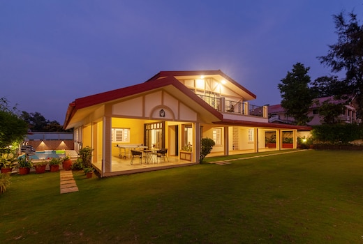 StayVista | V Square 4 BHK Pool Villa