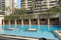 Cozy Casa 2BHK Luxury Apartment 10th Floor, Ghaziabad