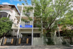 FabHotel Dream Inn Mogappair East, Chennai