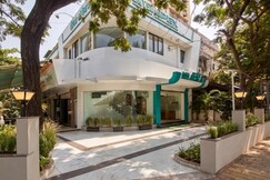Hotel Apex, Thane