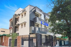 FabHotel Novis House, Noida