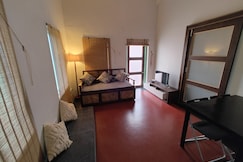 The Turquoise Letterbox Twin Suite, Kolkata