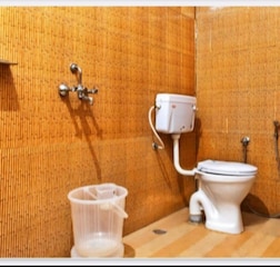 Family Room with Garden View