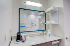 Hampton Inn & Suites by Hilton Boston/Stoughton, Boston